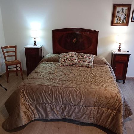 Casa Figus Via Azuni 5 Narbolia Apartman Kültér fotó