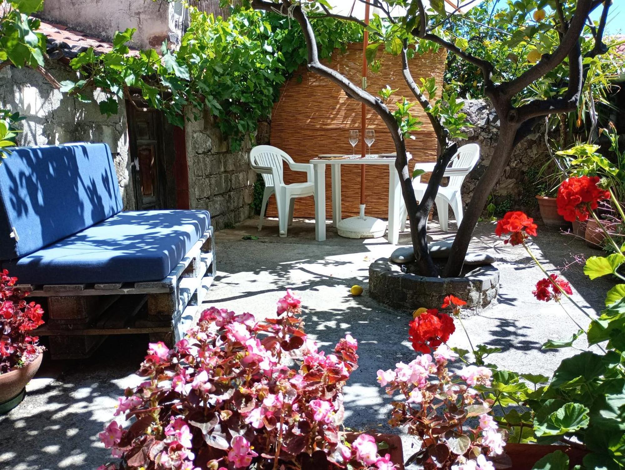 Casa Figus Via Azuni 5 Narbolia Apartman Kültér fotó